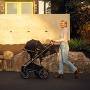 Nuna PIPA Next Car Seat - Caviar